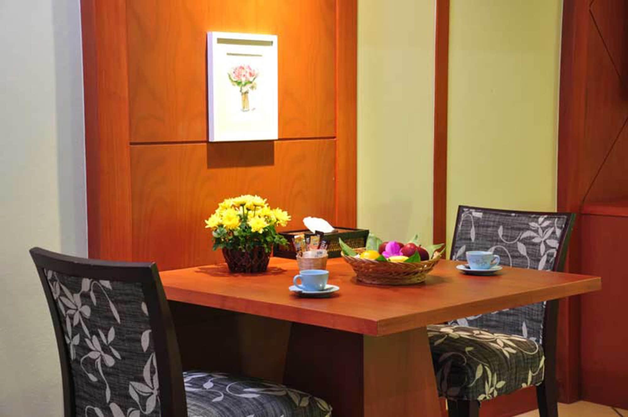 Baan Boa Resort Patong Екстер'єр фото